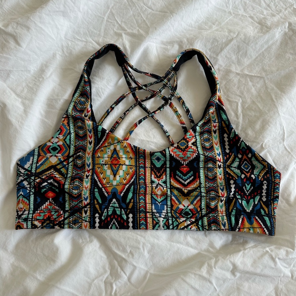 Tribal Print Strappy Sports Bra Size: M